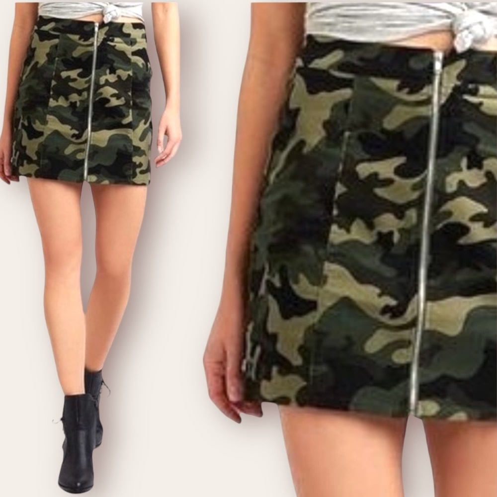 BLEUH CIEL CAMO MINI SKIRT